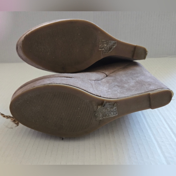 Forever 21 Beige Boots Size 7.5 - Picture 5 of 9